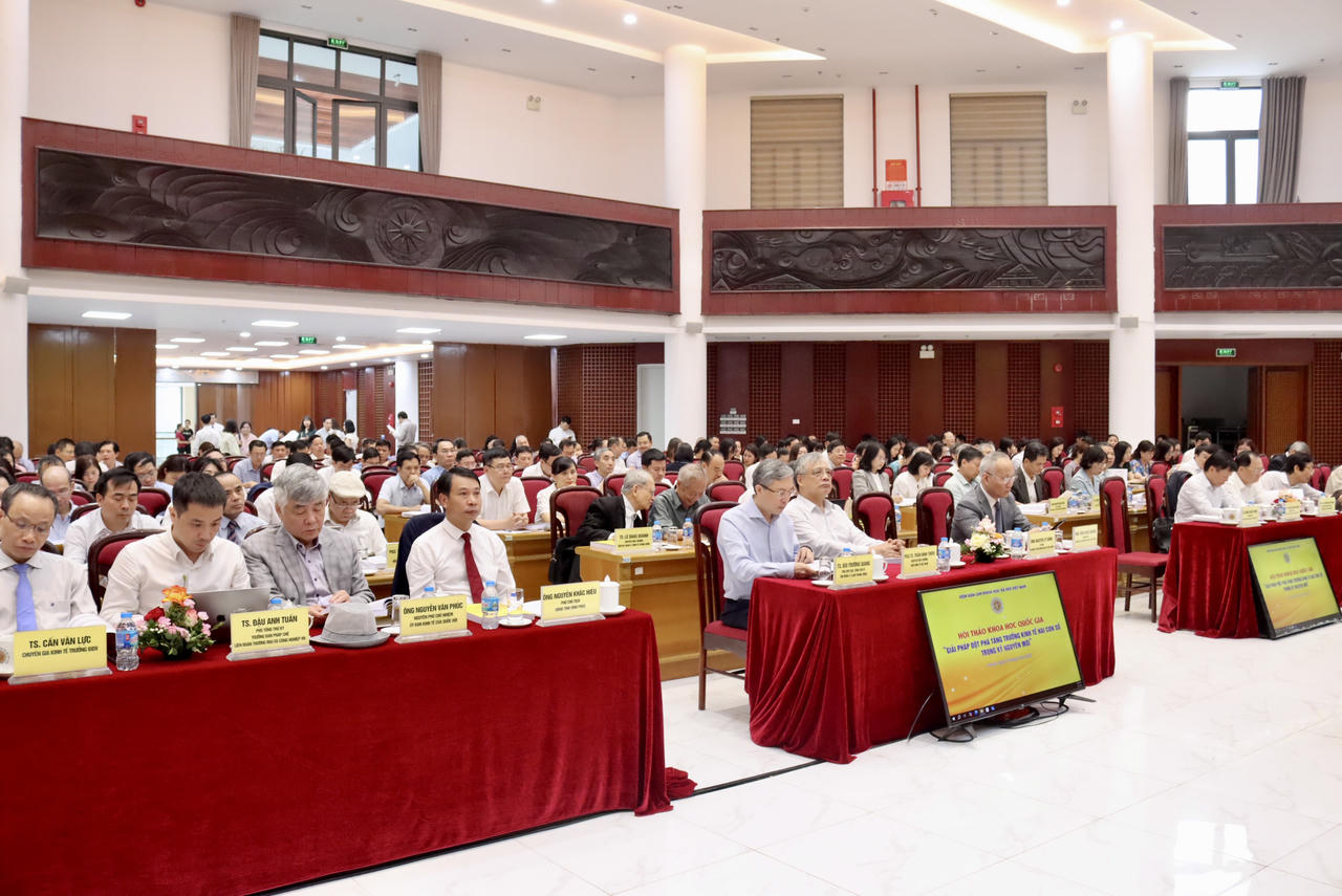 Cần chuyển đổi mô hình tăng trưởng kinh tế dựa trên đổi mới sáng tạo và năng suất cao