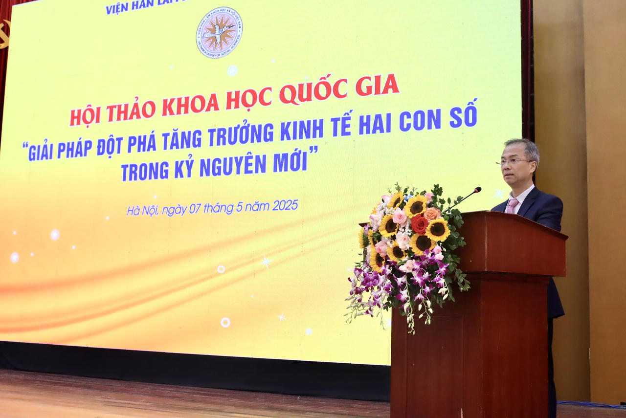 Cần chuyển đổi mô hình tăng trưởng kinh tế dựa trên đổi mới sáng tạo và năng suất cao