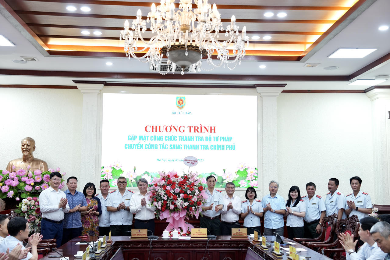 Lãnh đạo Bộ Tư pháp gặp mặt công chức nhận nhiệm vụ mới tại Thanh tra Chính phủ