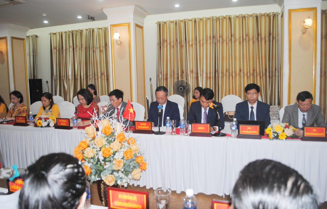 Sở Tư pháp tỉnh Hà Tĩnh và Sở Tư pháp tỉnh Khăm Muồn hội đàm về công tác tư pháp