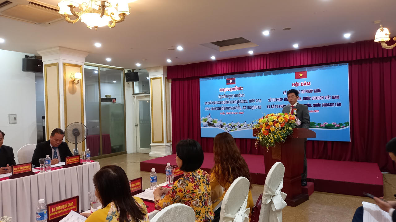 Sở Tư pháp tỉnh Hà Tĩnh và Sở Tư pháp tỉnh Khăm Muồn hội đàm về công tác tư pháp