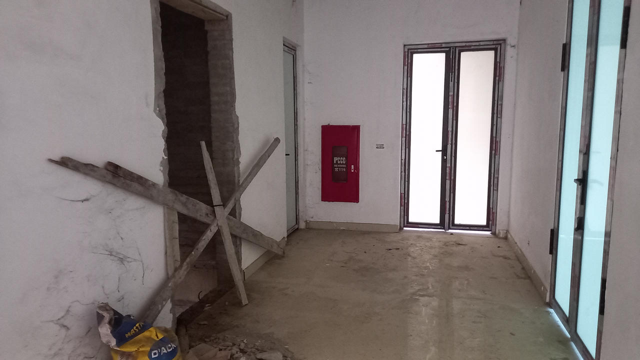 Hà Tĩnh: Trụ sở hơn 16 tỷ đồng dang dở, ngổn ngang 