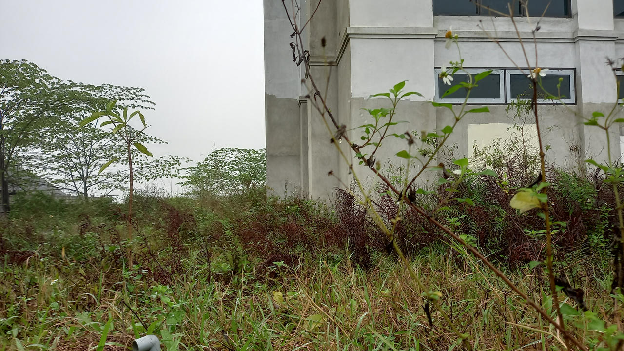 Hà Tĩnh: Trụ sở hơn 16 tỷ đồng dang dở, ngổn ngang 