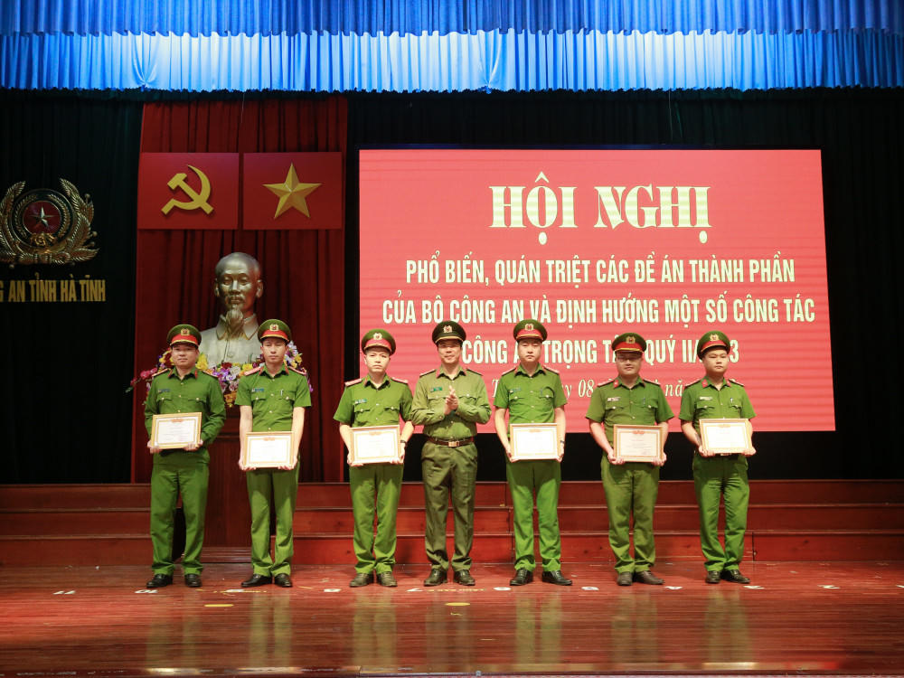 Hà Tĩnh đứng đầu cả nước về tỷ lệ cấp căn cước công dân