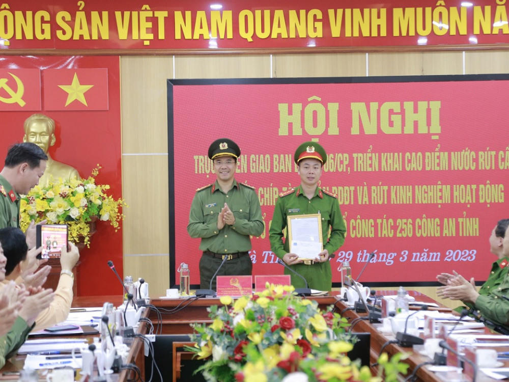 Hà Tĩnh đứng đầu cả nước về tỷ lệ cấp căn cước công dân