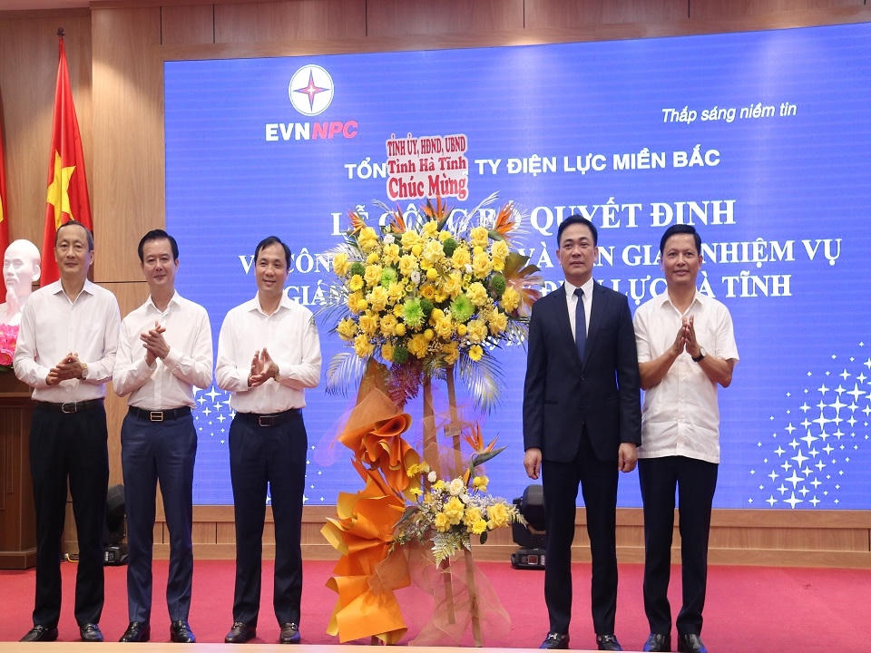 Công ty Điện lực Hà Tĩnh có Giám đốc mới