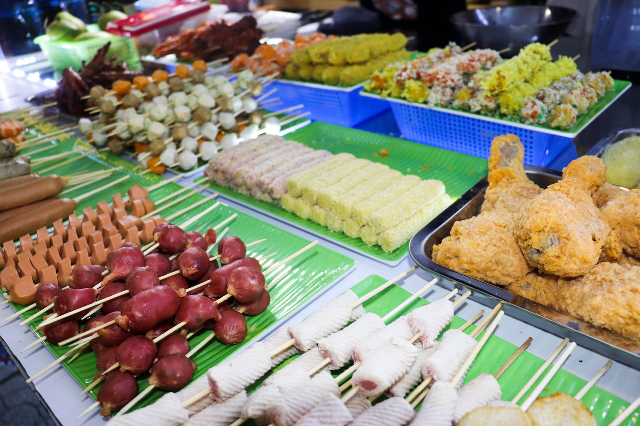 Hà Tĩnh khai trương phố đi bộ, ẩm thực độc đáo