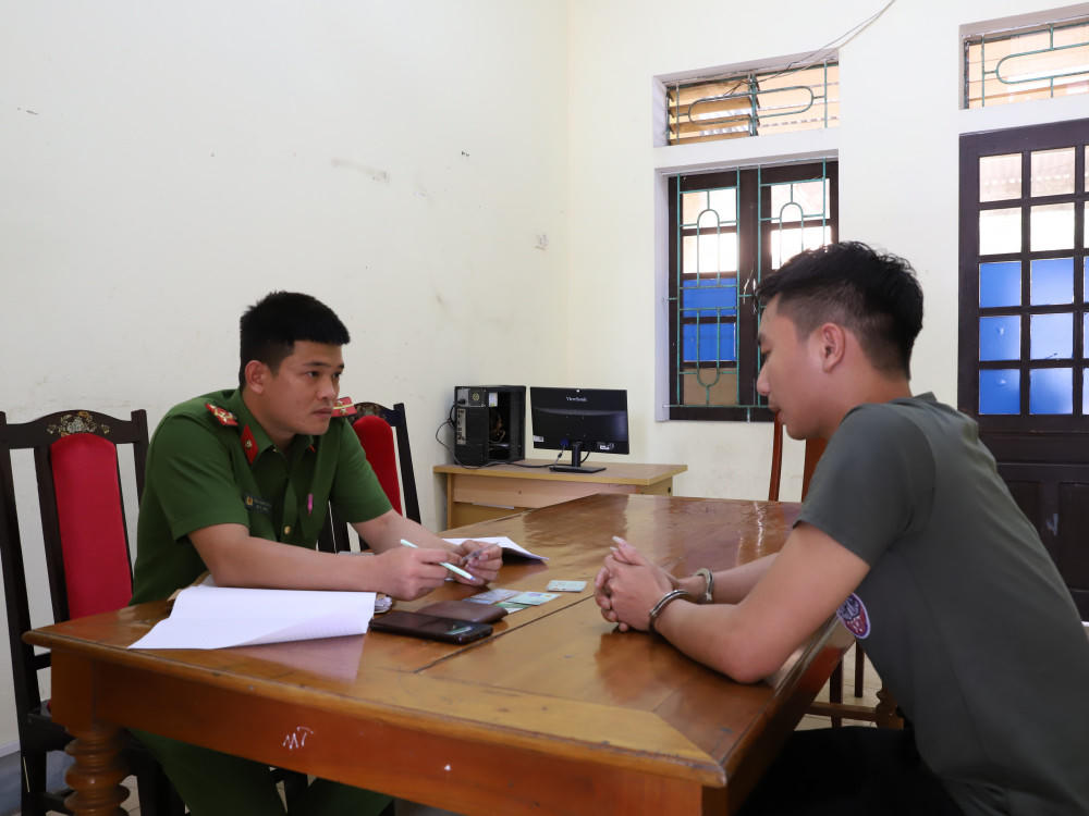 Hà Tĩnh: Bắt đối tượng dùng giấy tờ cá nhân giả lừa đảo trên mạng xã hội