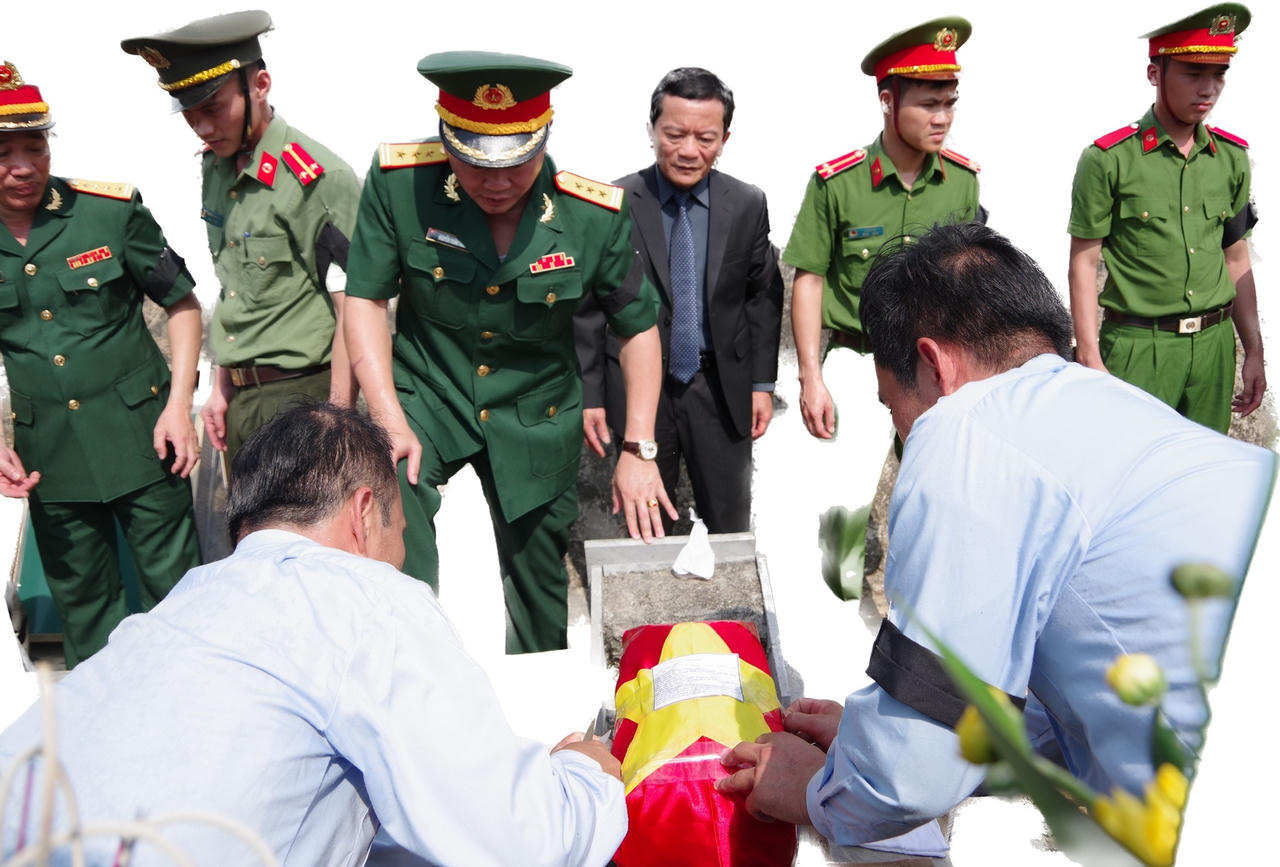 Hà Tĩnh long trọng tổ chức truy điệu, an táng 10 liệt sĩ hy sinh tại Lào