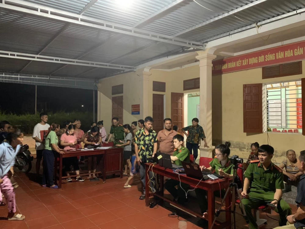 Nhiều địa phương ở Hà Tĩnh 'cán đích' kích hoạt tài khoản định danh điện tử