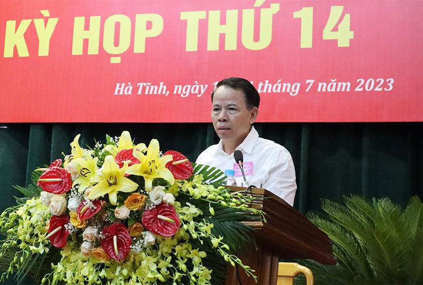 Giá cát, công chức nghỉ việc, thiếu vật tư y tế là những vấn đề 'nóng' được chất vấn tại kỳ họp HĐND tỉnh Hà Tĩnh