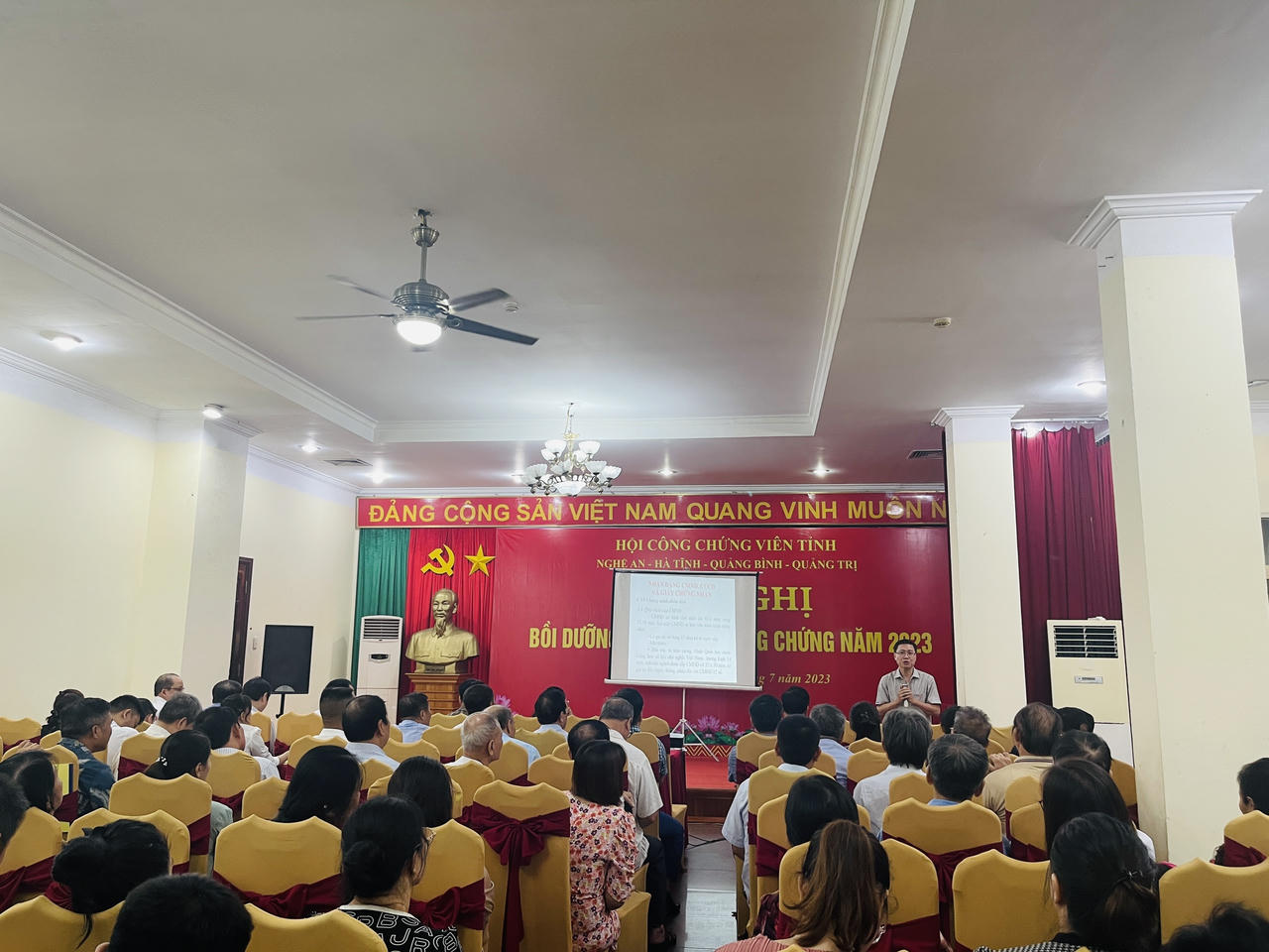 Bồi dưỡng nghiệp vụ cho 190 công chứng viên tại 4 tỉnh Bắc miền Trung