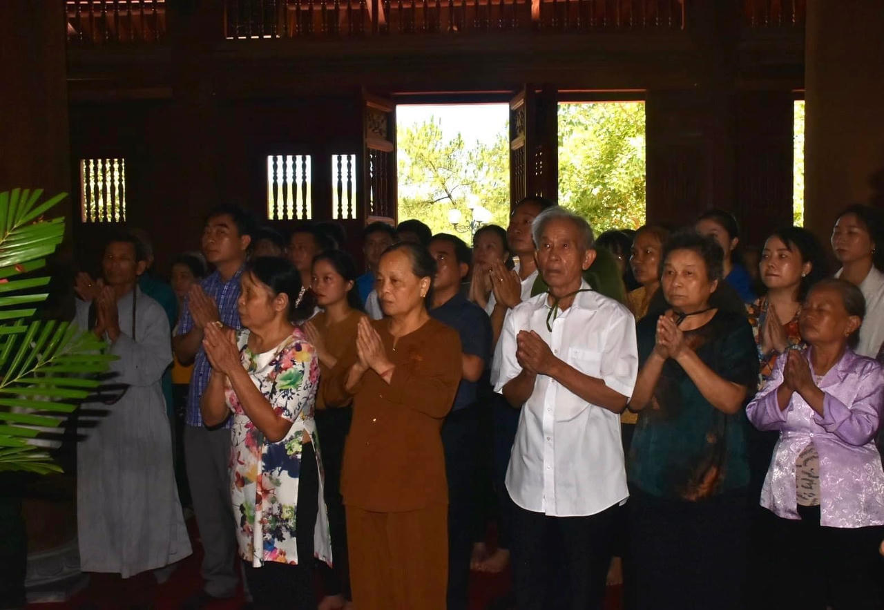 Trang nghiêm lễ giỗ lần thứ 55 của 10 nữ Anh hùng liệt sĩ TNXP Ngã ba Đồng Lộc