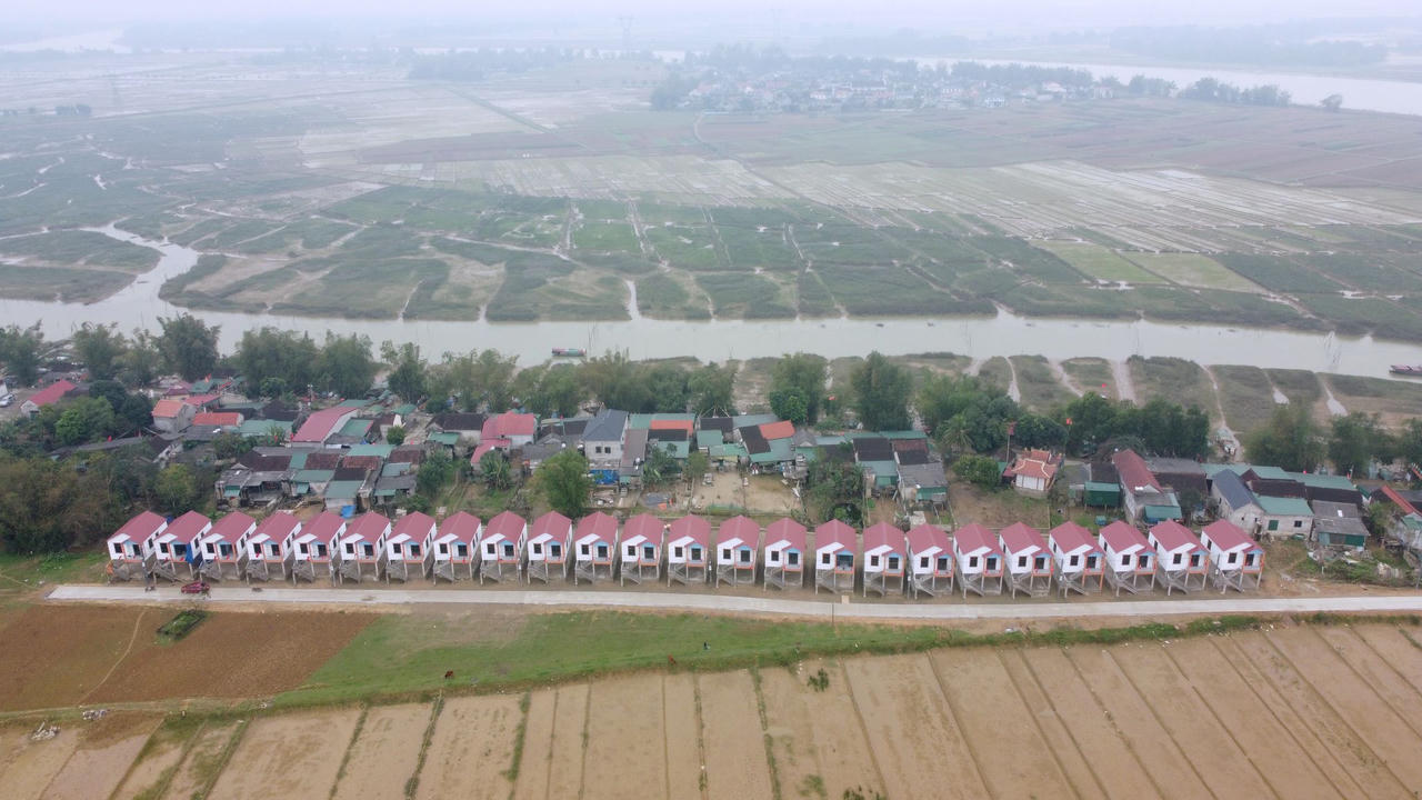 Làng chài Tiền Phong vui Tết độc lập trong những ngôi nhà mới