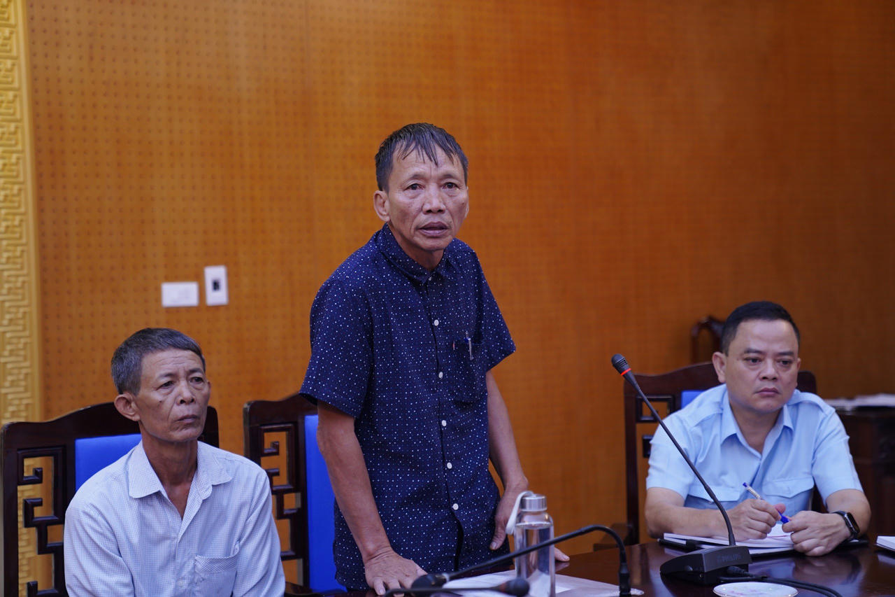 Đối thoại với người dân huyện Can Lộc về kiến nghị đền bù đất nông nghiệp dự án đường cao tốc Bắc-Nam