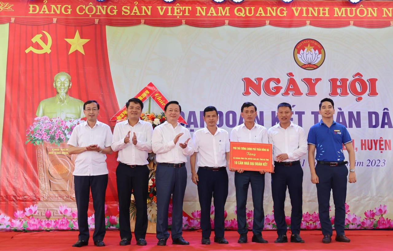 Phó Thủ tướng Trần Hồng Hà dự ngày hội đại đoàn kết tại Hà Tĩnh 