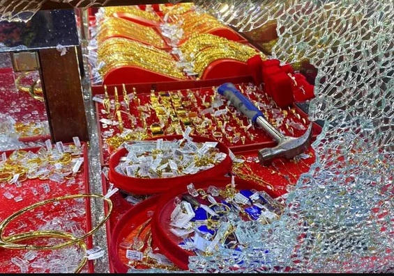 Đã bắt được nghi phạm cướp tiệm vàng trong đêm ở Hà Tĩnh