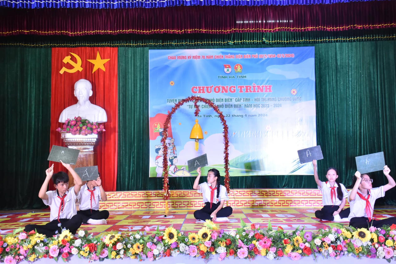 Tuyên dương 13 'Chiến sĩ nhỏ Điện Biên' của tỉnh Hà Tĩnh