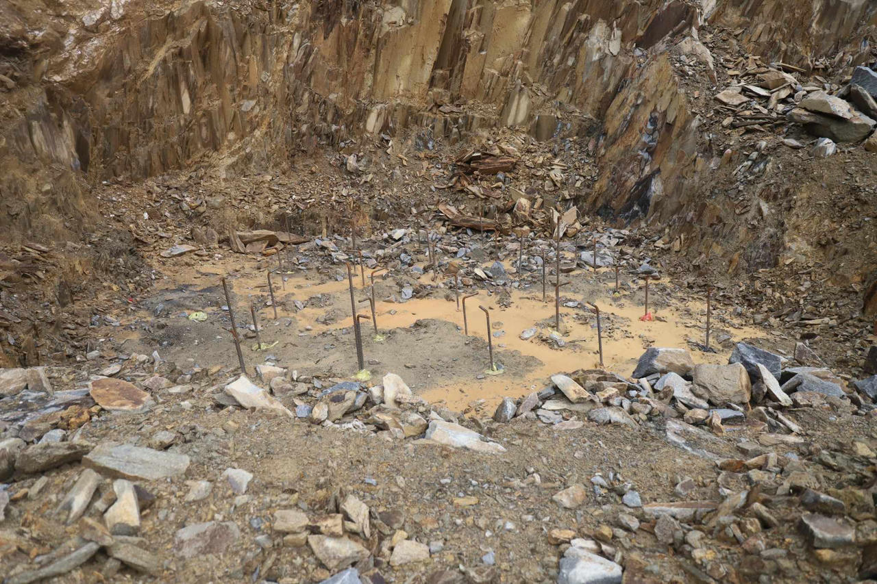 Cận cảnh hiện trường vụ sạt lở kinh hoàng khiến 3 người chết ở Hà Tĩnh