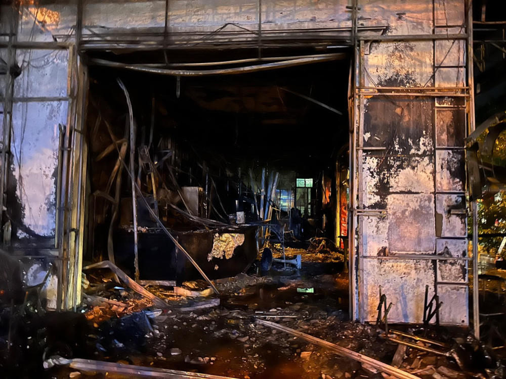 Cháy dữ dội quán Mixue ở Hà Tĩnh trong đêm