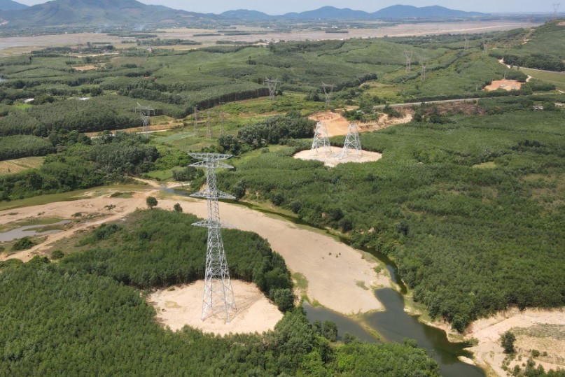 Phó Thủ tướng Hồ Đức Phớc dự khánh thành đường dây 500 KV mạch 3 tại điểm cầu Hà Tĩnh