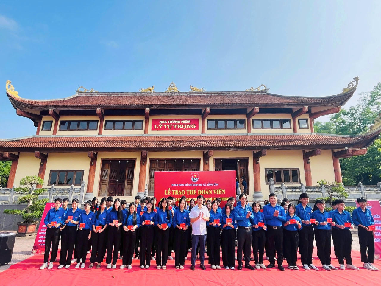 Nhiều hoạt động ý nghĩa hướng tới kỷ niệm 110 năm Ngày sinh đồng chí Lý Tự Trọng