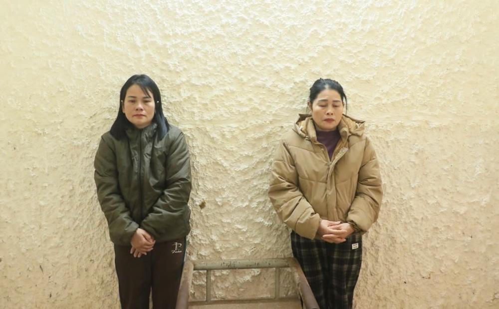 Khởi tố 2 chị em vận chuyển trái phép tiền tệ số lượng lớn qua biên giới 