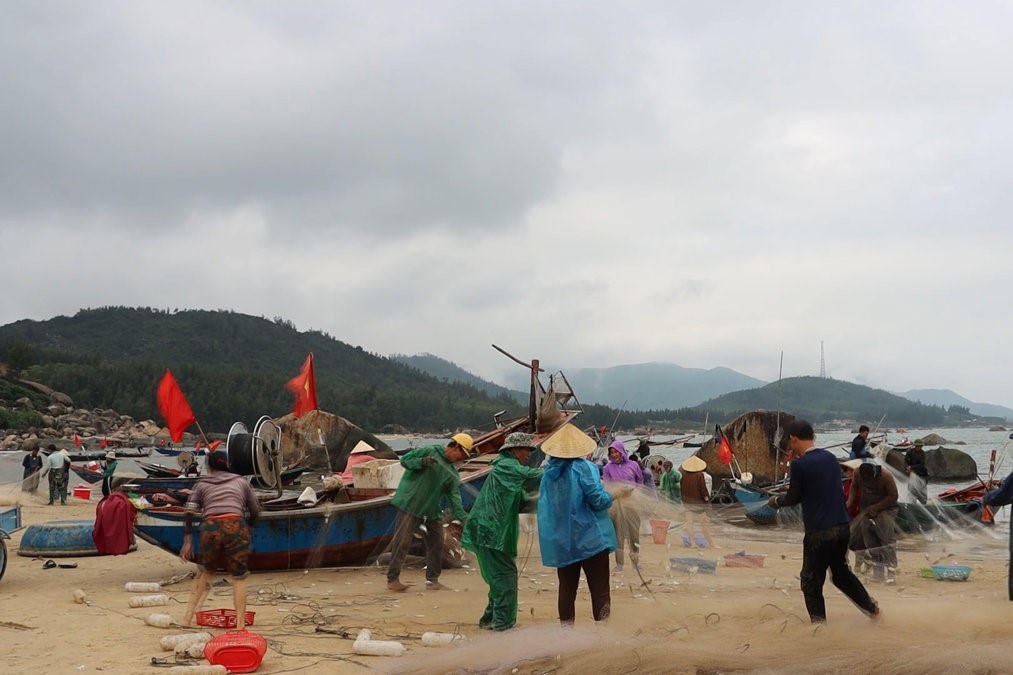 Nhiều giải pháp phòng, chống khai thác thủy sản trái phép trên vùng biển Kỳ Anh