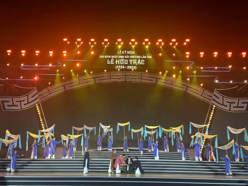 Dâng hương tưởng niệm 300 năm ngày sinh đại danh y Hải Thượng Lãn Ông Lê Hữu Trác 