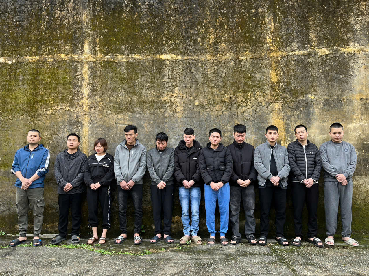 Bắt giữ 56 đối tượng trong đường dây lừa đảo xuyên quốc gia