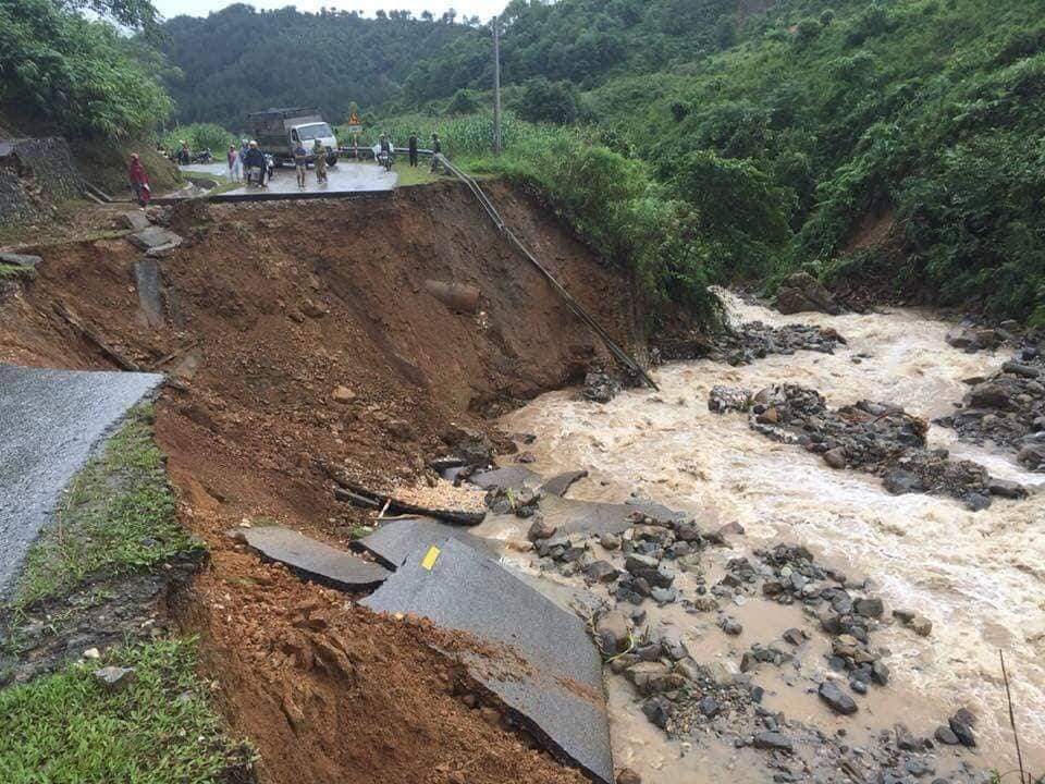 Tan hoang sau lũ dữ ở Hà Giang