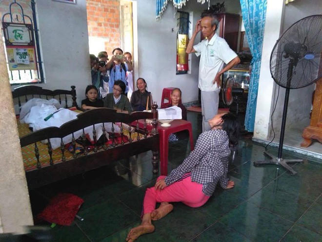 Cô dâu sắp lên xe hoa đau đớn ra Quảng Trị để tang chú rể 