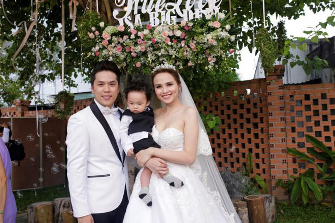 Các cặp đôi sao Việt 'đua nhau' sinh con trước, cưới nhau