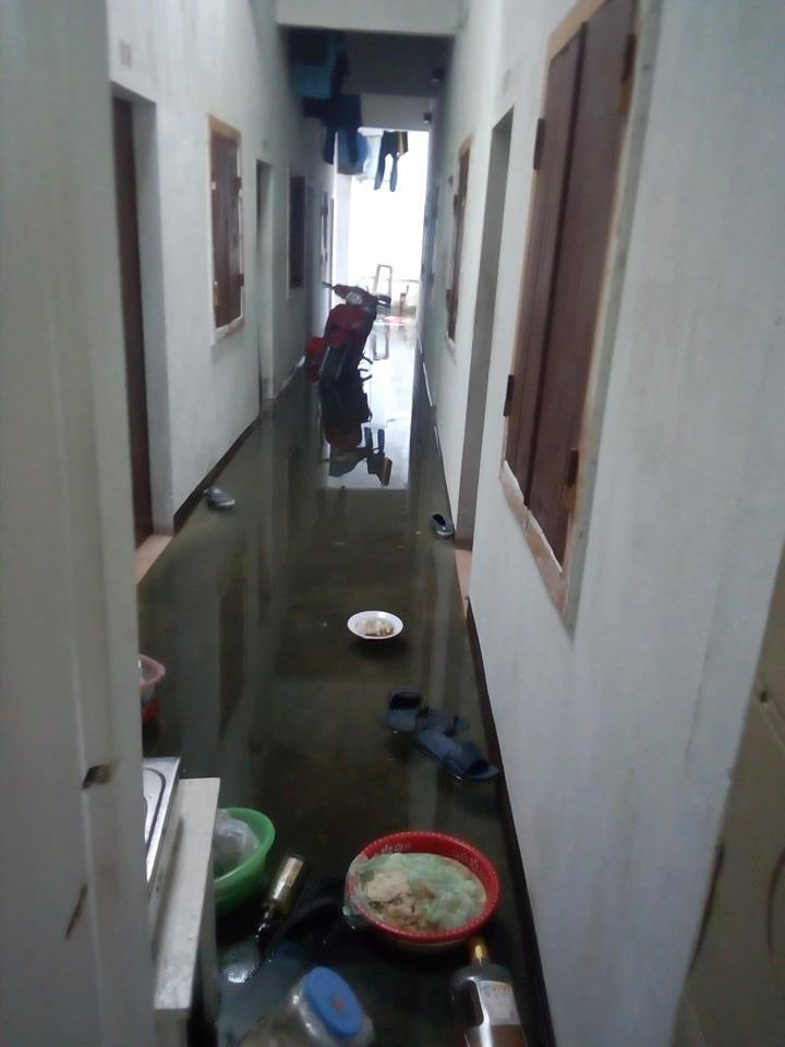 Thành phố Vinh bị “cô lập” do mưa lớn kéo dài