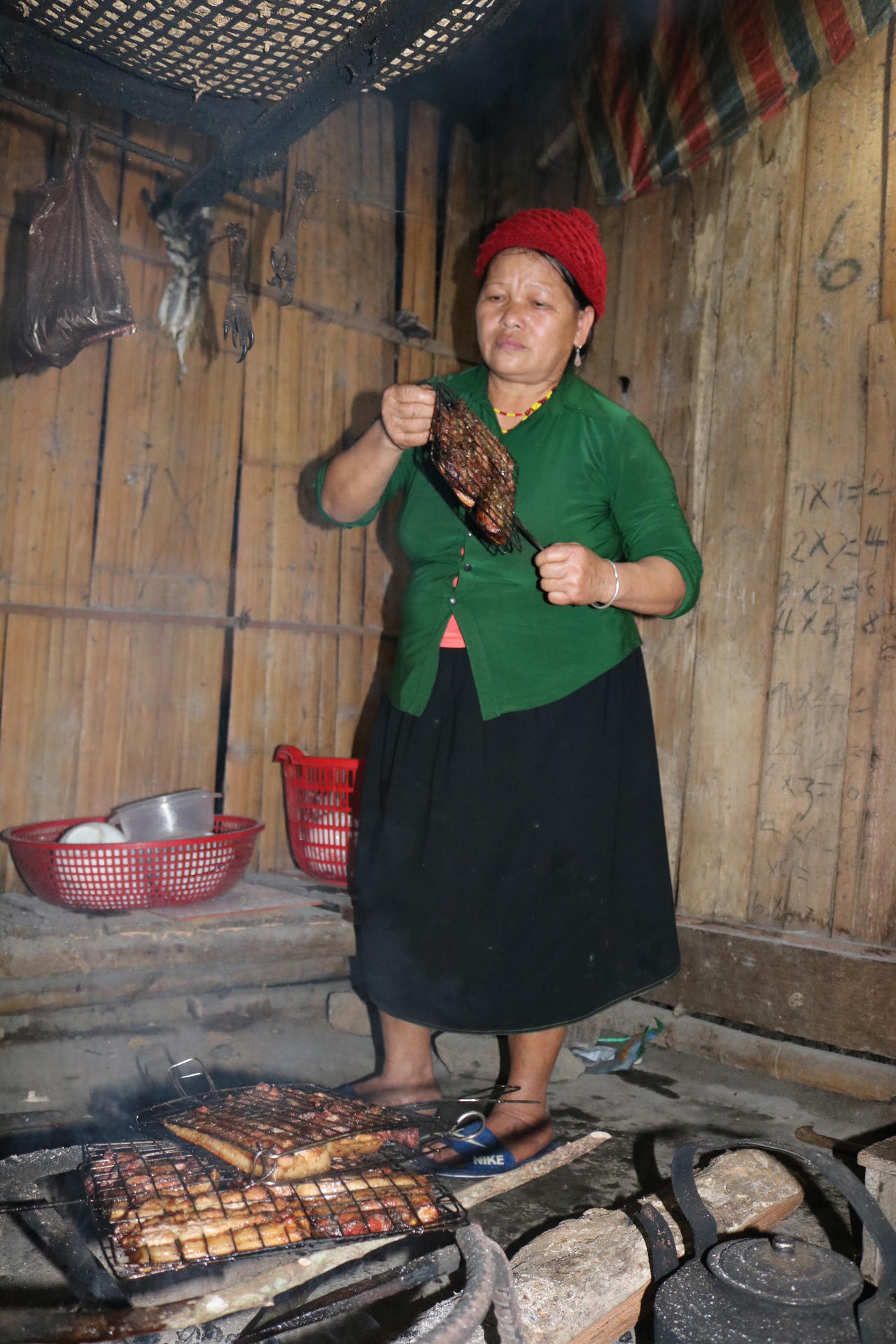 Độc đáo tết sớm của người Pà Thẻn