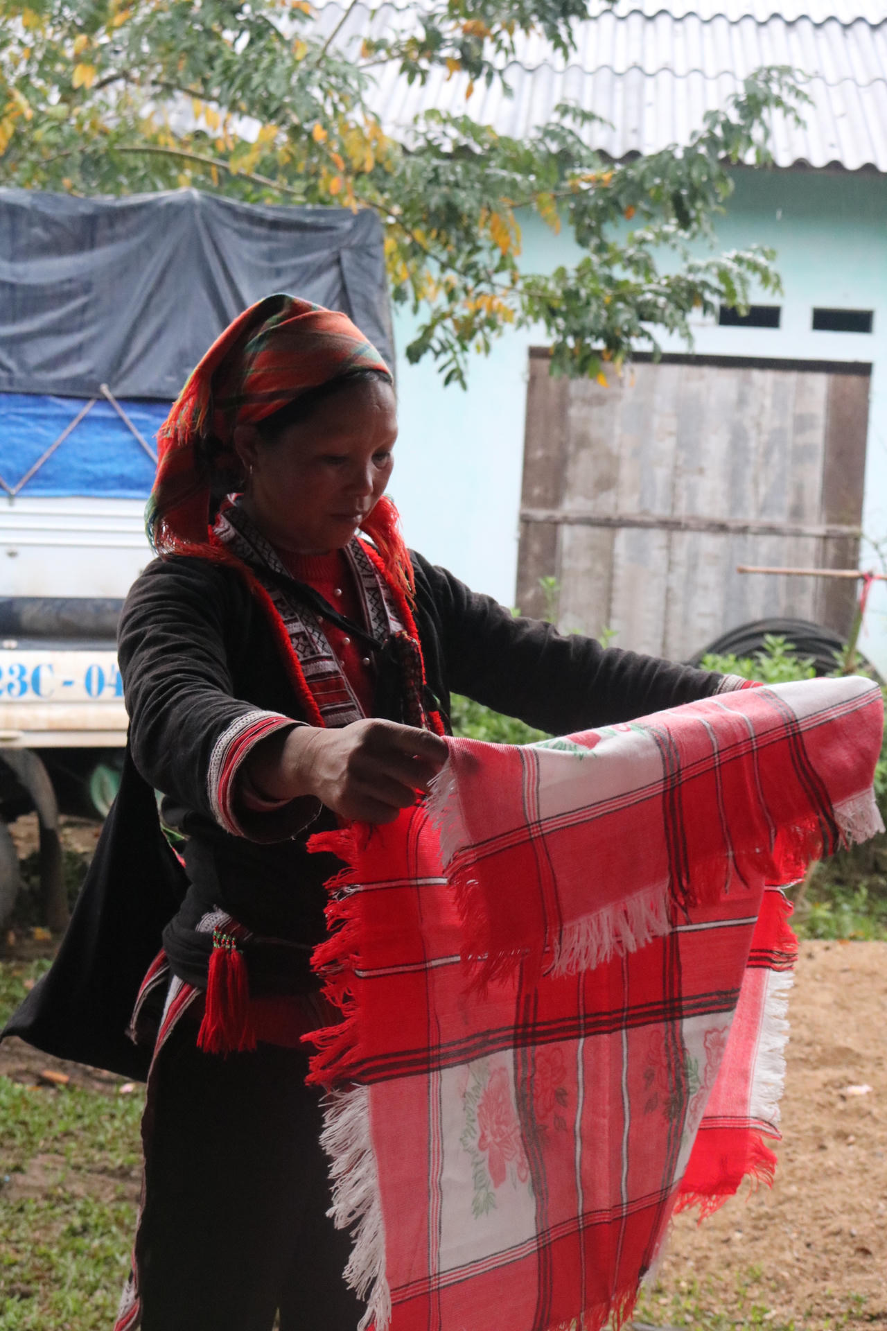 Rực rỡ phiên chợ cuối năm vùng cao Hà Giang 