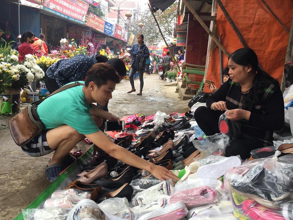 Náo nhiệt chợ quê 30 Tết 