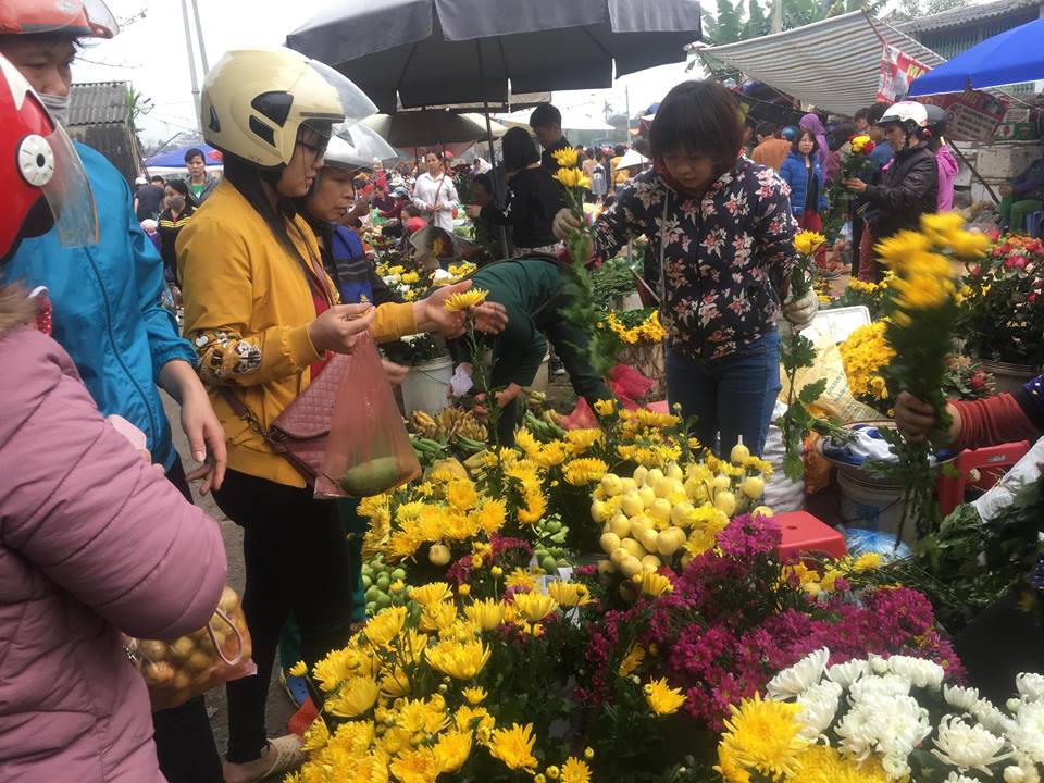 Náo nhiệt chợ quê 30 Tết 