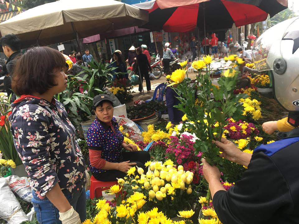 Náo nhiệt chợ quê 30 Tết 