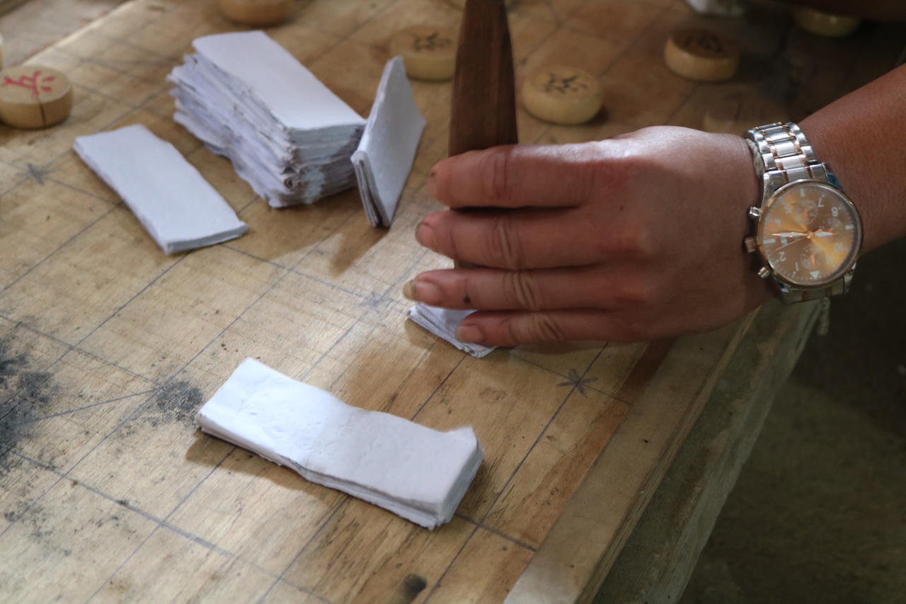 'Mục sở thị' Tết đậm đặc bản sắc của người Dao quần chẹt