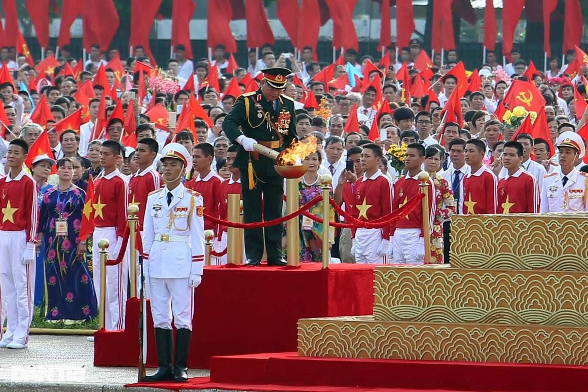 Ngắm Lễ diễu binh hùng tráng, rộn ràng đường phố Thủ đô dịp Quốc khánh 2015