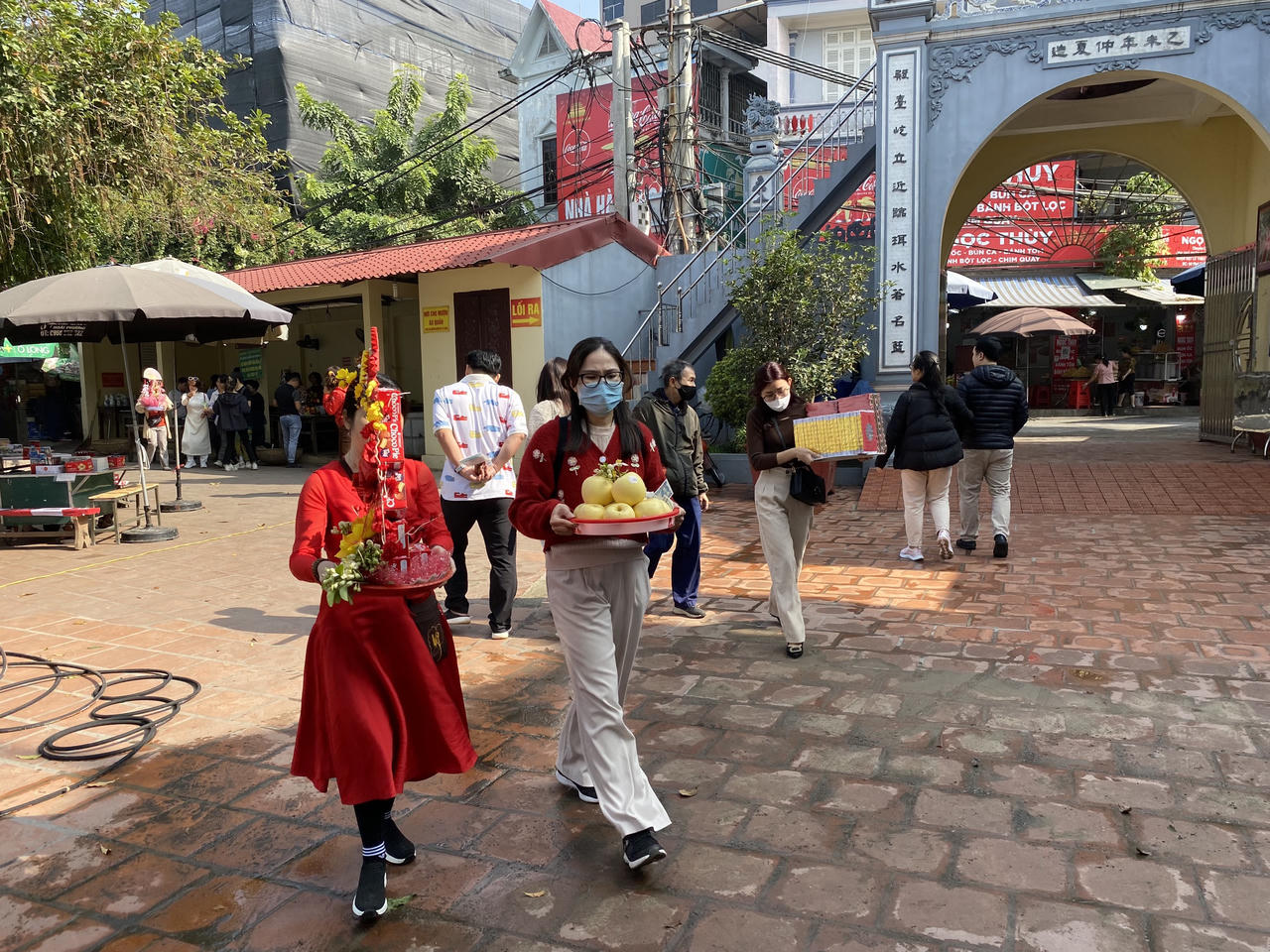 Phủ Tây Hồ vắng người trong dịp cuối năm 