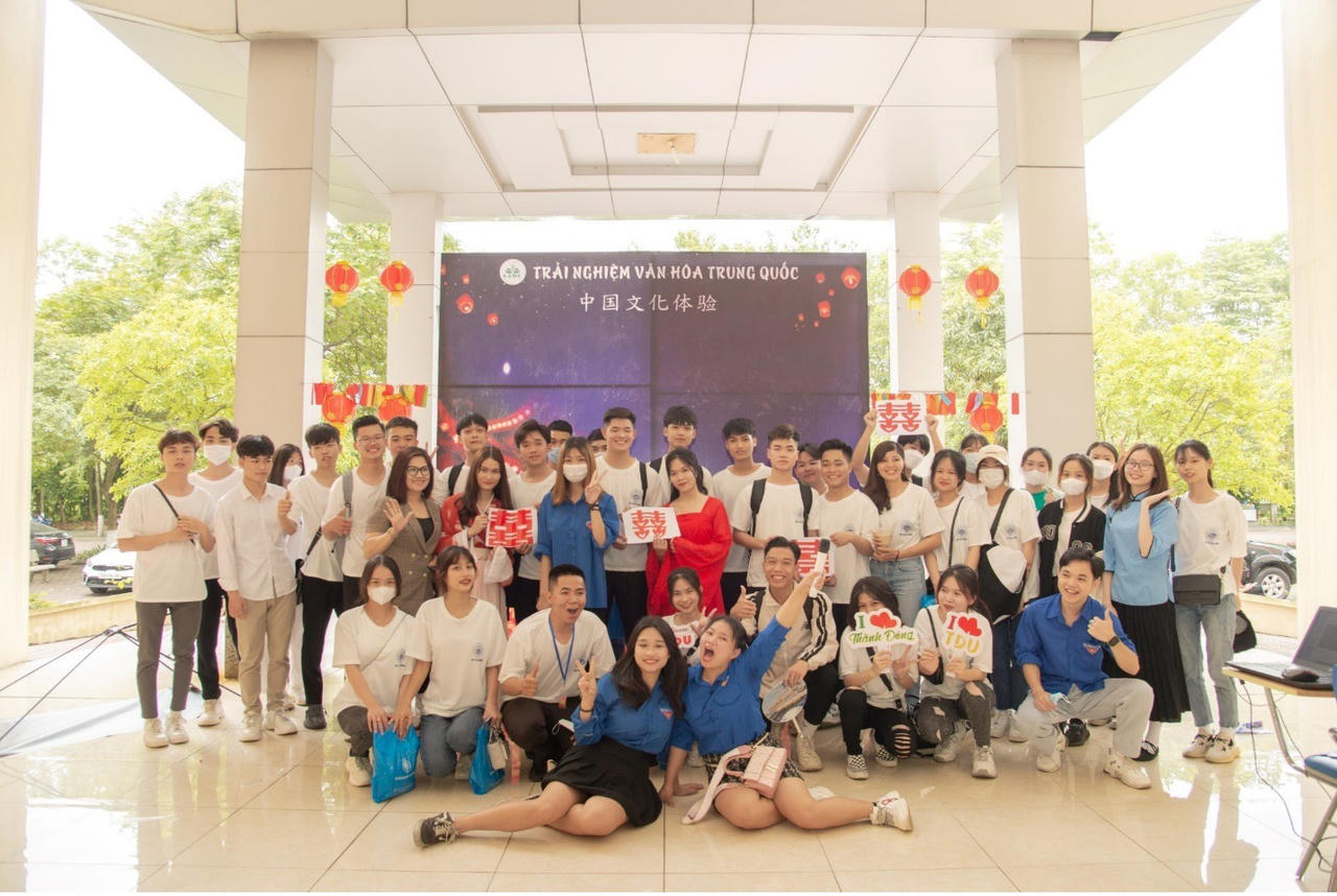 Hàng trăm cơ hội việc làm chờ đón sinh viên trường Đại học Thành Đông 