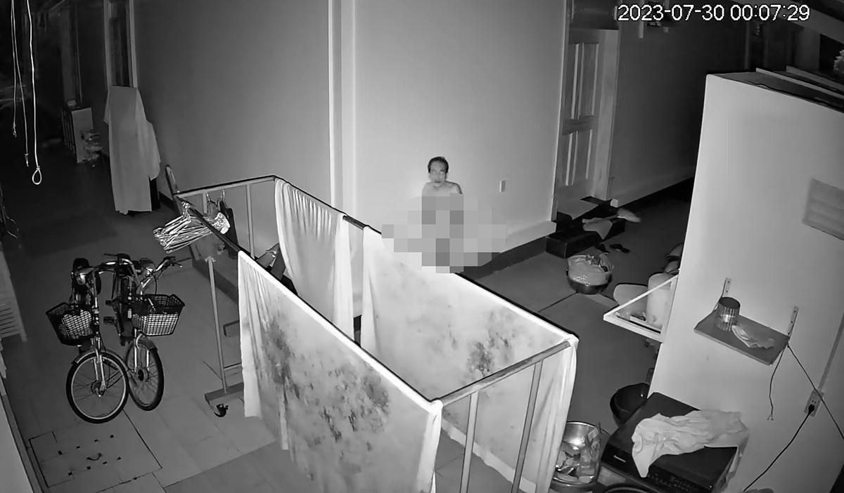 Bắt giữ người đàn ông 71 tuổi khỏa thân chuyên đột nhập nhà dân trộm tài sản