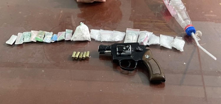 Vừa ra tù lại bị bắt vì mua súng "phòng thân" và buôn bán ma túy