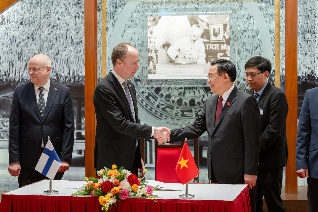 Chủ tịch Quốc hội Vương Đình Huệ đón, hội đàm với Chủ tịch Quốc hội Phần Lan Jussi Halla-aho