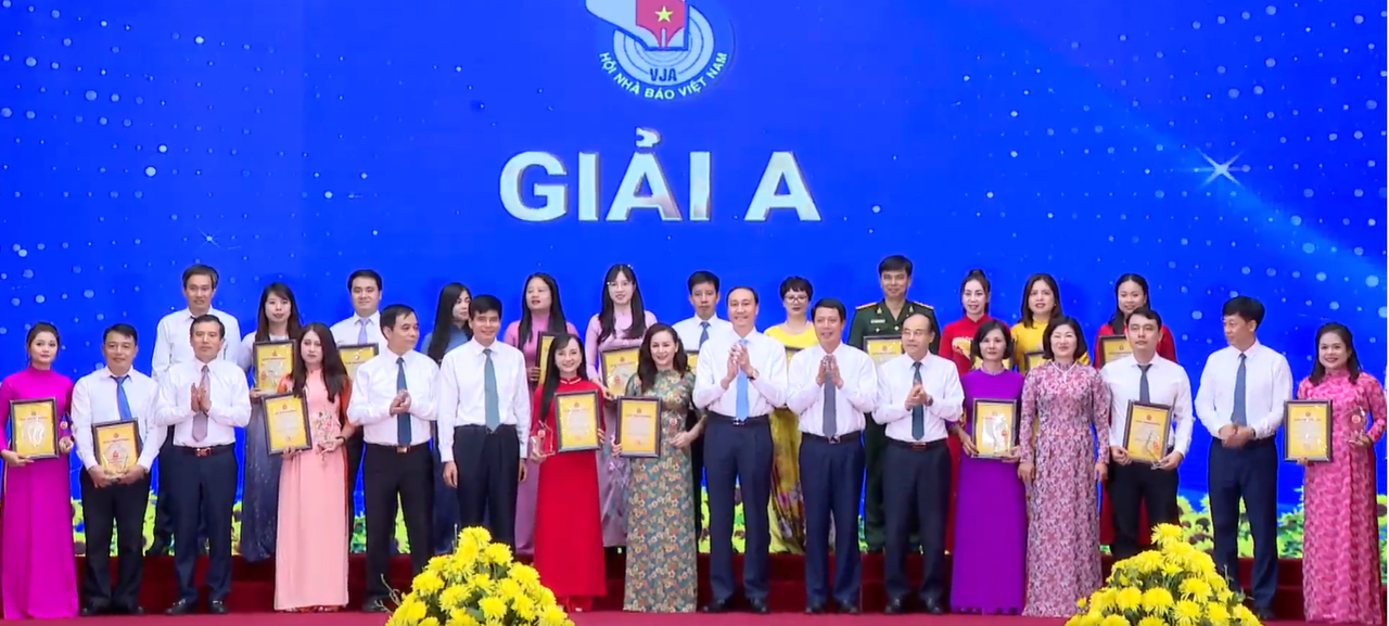 Báo Pháp luật Việt Nam nhận Giải báo chí tỉnh Phú Thọ