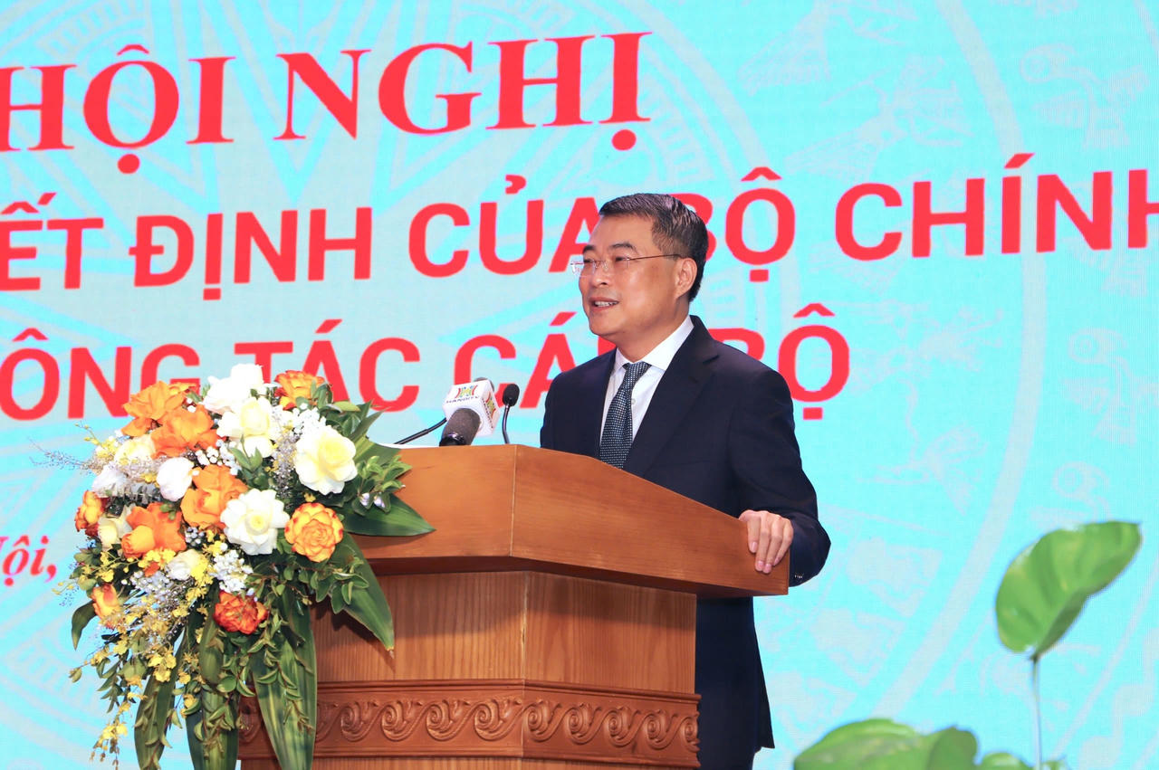 Bộ Chính trị điều động, chỉ định bà Nguyễn Thị Tuyến giữ chức Bí thư Đảng đoàn Hội Liên hiệp Phụ nữ Việt Nam