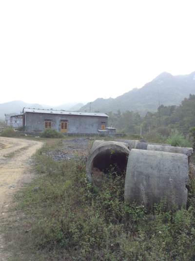 Tỉnh nghèo “quăng tiền” vào dự án… “đắp chiếu“