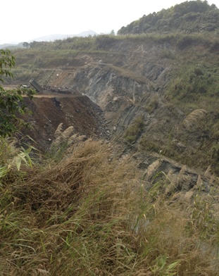 Công ty Apatit Việt Nam khai thác 17 triệu tấn quặng không phép